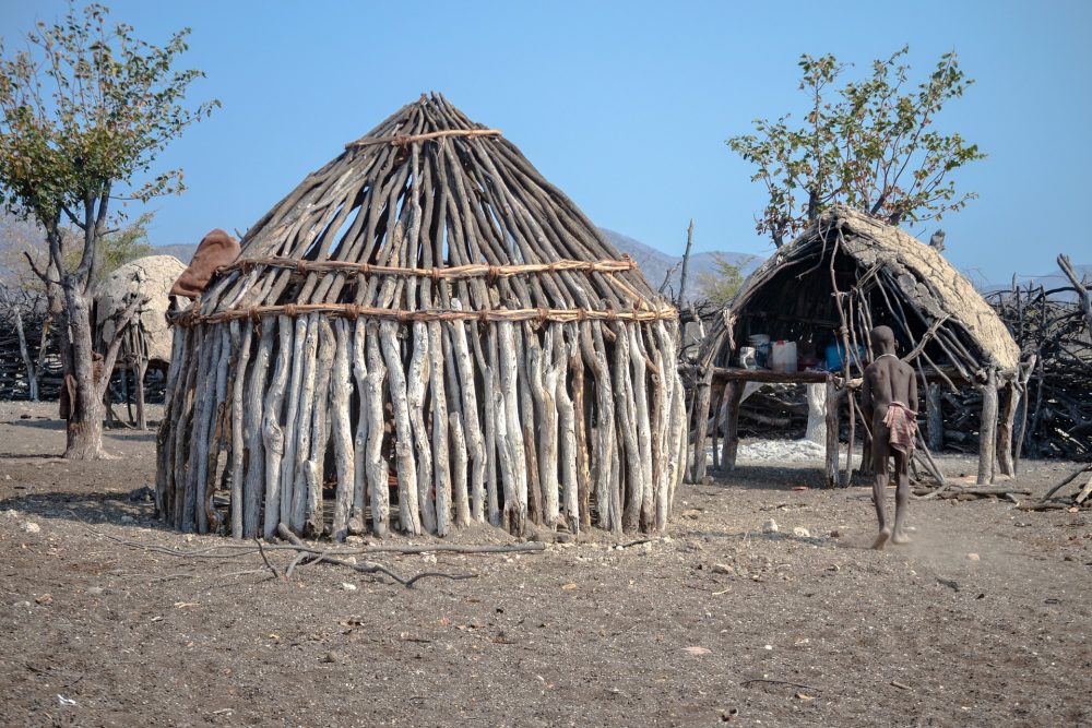 Traditii si ritualuri ciudate,a unui trib din Africa